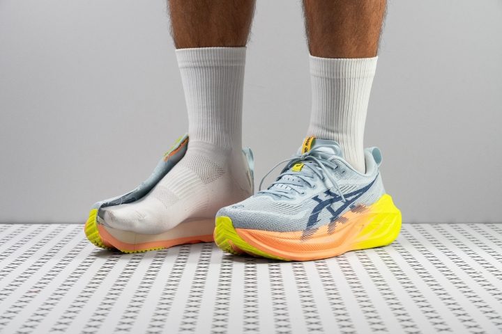 Đánh giá ASICS Superblast 2